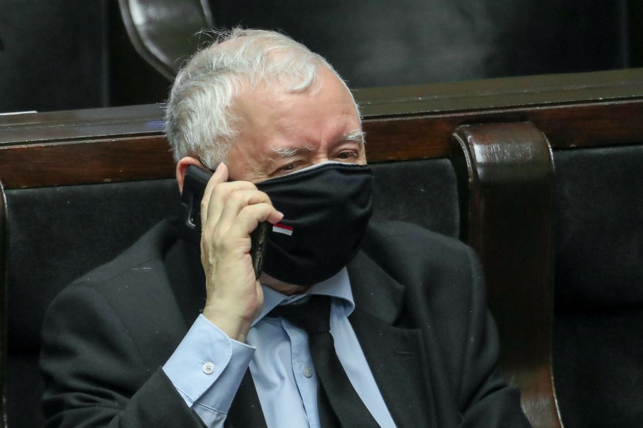 Kaczyński "półżartem" odpowiada na aferę z Pegasusem. Brejza ripostuje, ale na serio