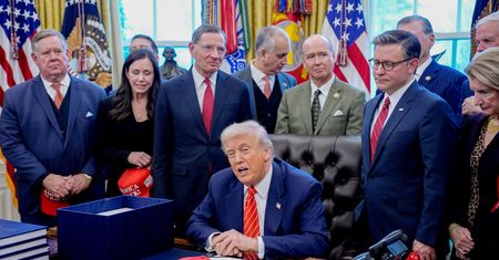 Media: administracja Trumpa tworzy rezerwowy rząd dla Iranu