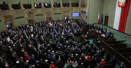 Posłowie wstali z ław. Uczcili pamięć Barbary Skrzypek