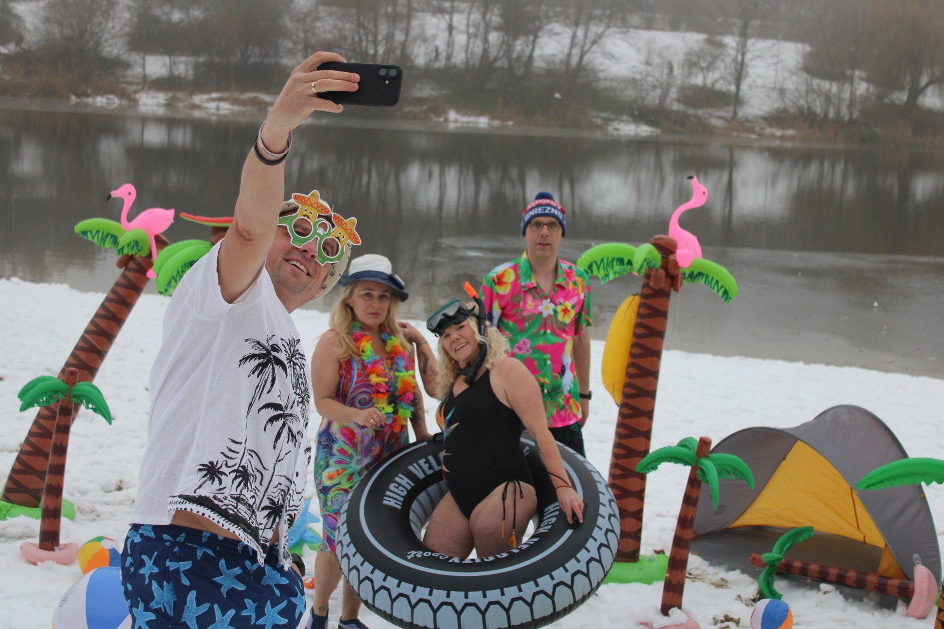 Królewskie Morsy Gniezno zorganizowały Summer Party na przekór pogodzie