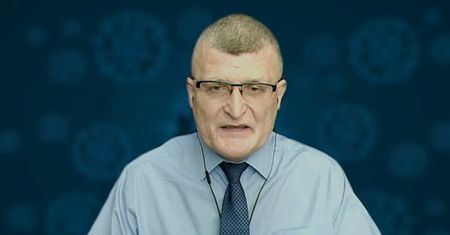 Koronawirus w odwrocie? Dr Paweł Grzesiowski smutno pokręcił głową
