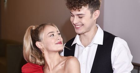 Gra z bratem swojego chłopaka. Scenarzyści zrobili z nich parę