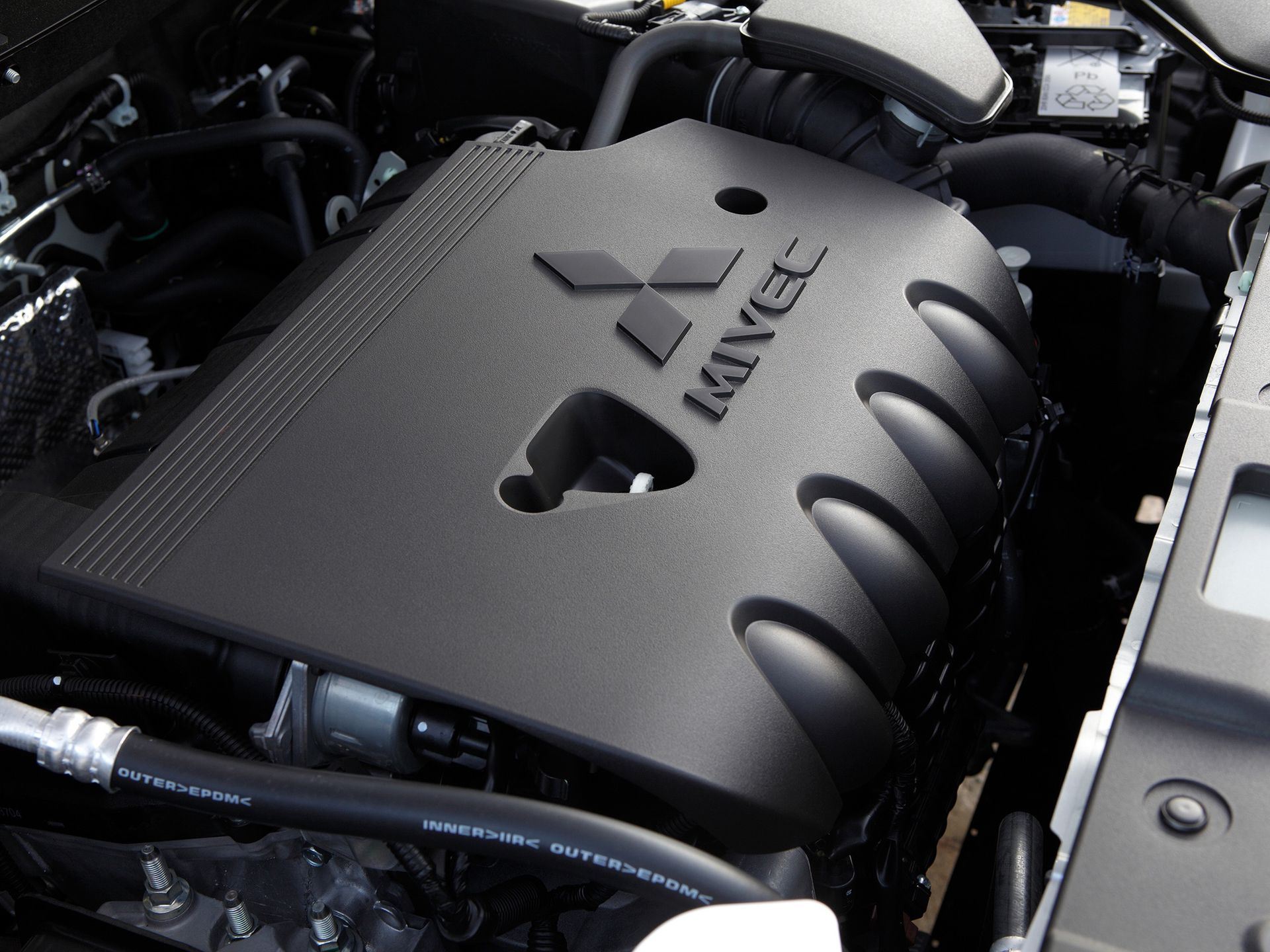 Mitsubishi Outlander III