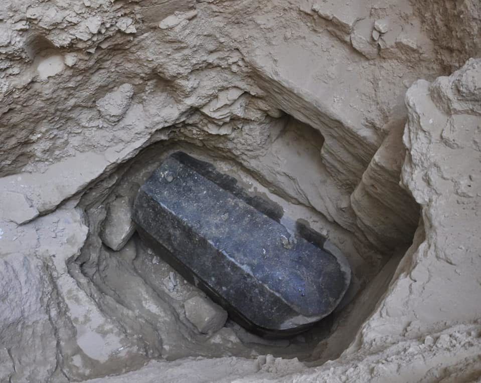 Gigantyczny sarkofag sprzed 2000 lat. Archeolodzy właśnie go otworzyli