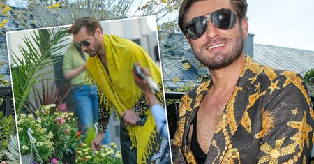 Rafał z "Królowych życia" zaprosił paparazzo do domu i na spacer. Tak zabija tęsknotę po Gabrielu