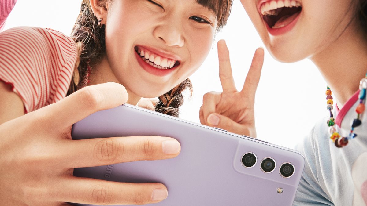 Samsung Galaxy S21 FE nie jest zły. To S20 FE był za dobry 1