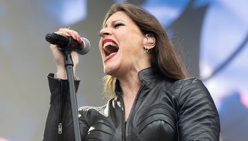 Trzęsienie ziemi w Nightwish. Floor Jansen odchodzi z zespołu