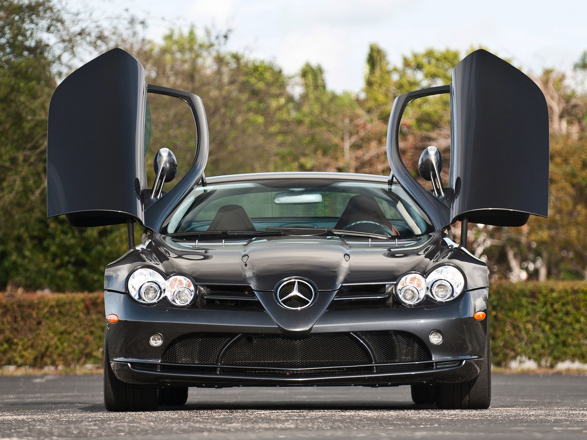 Pokolenie wcześniej: Mercedes-Benz SLR McLaren 66