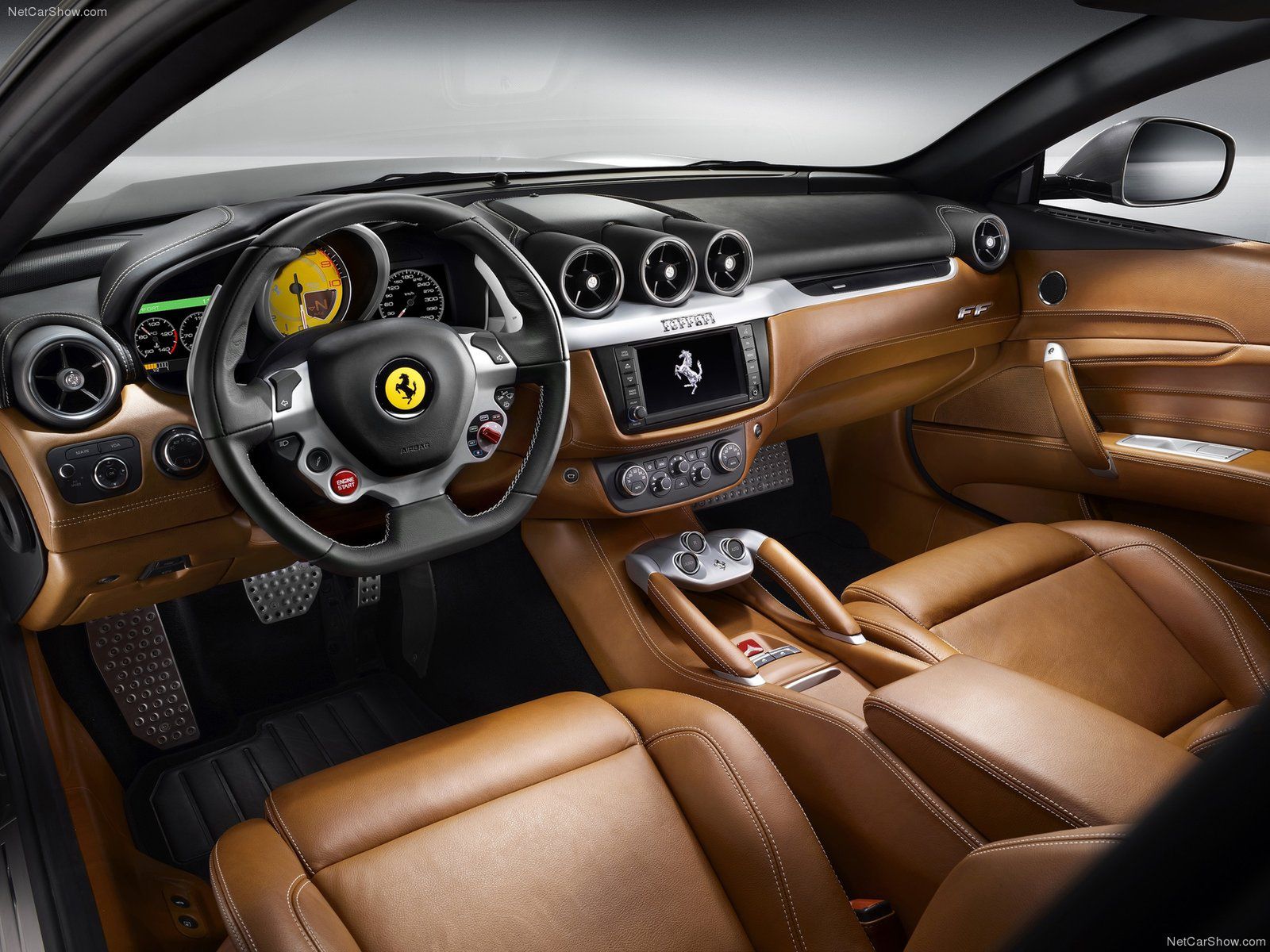 Ferrari FF 5