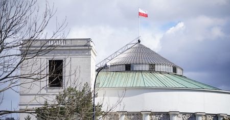 Warszawa. Sejm chce się odgrodzić bramą. Obrona przed demonstrantami