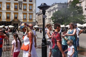 Świat zmaga się z poważnym problemem. Polskę ratują "czarne zaszłości"