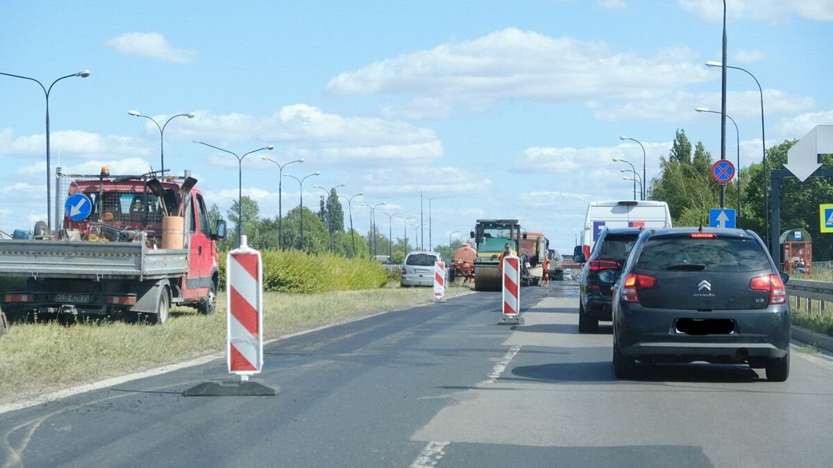 Prace drogowców na al. Witosa