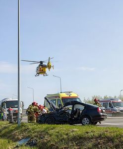 Autobus szkolny zderzył się z samochodem osobowym. Wezwano LPR