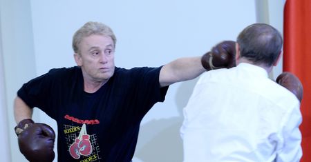 Olbrychski leciał wtedy do Aten. Uratował siebie i 150 pasażerów