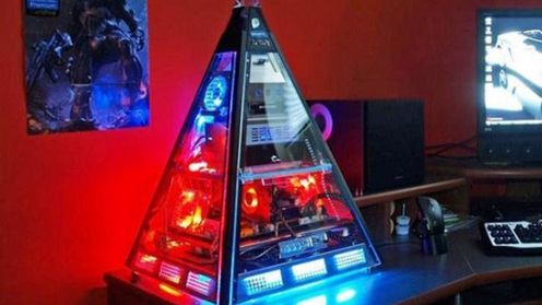 Great Pyramid PC, czyli komputer w piramidzie 1