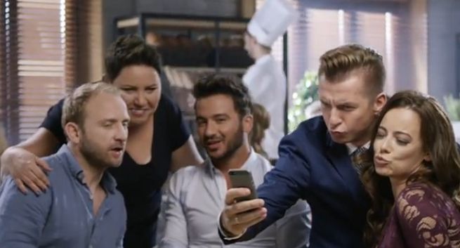 Reklamowy talk show Lidla z Wellman i Okrasą zapowiada się multicelebrycko jak Play i serialowo jak Tyskie przed Euro