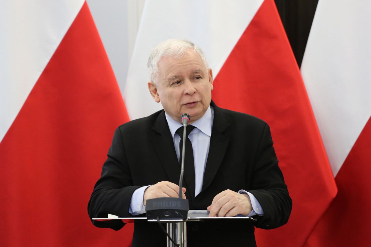 NEWS WP. Jarosław Kaczyński zaszczepiony przeciw COVID-19