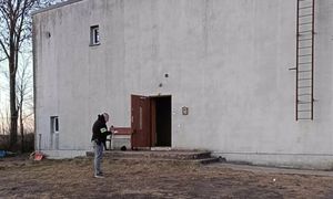 Tragiczne odkrycie w Wełnie. W domu znaleziono ciała dwóch mężczyzn