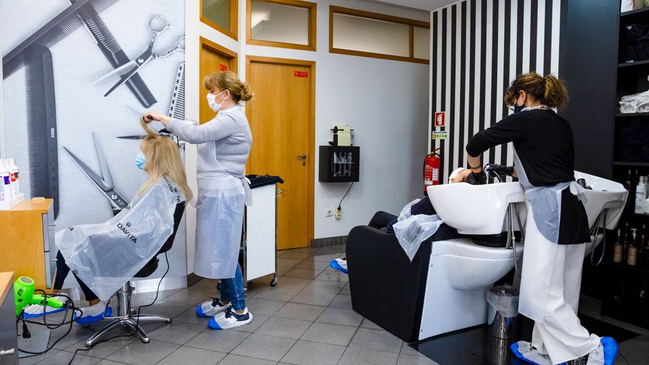 Salony fryzjerskie zostaną otwarte 18 maja
