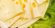 To najlepszy żółty ser z Lidla? Dietetyczka wskazała produkt, który sama kupuje