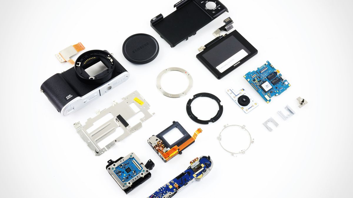 Rozłóż swojego Samsunga NX3000 na trybiki pierwsze 1