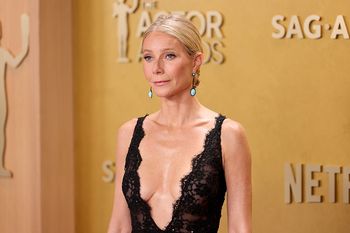 Gwyneth Paltrow zachwyciła. Wybrała najmodniejsze rajstopy