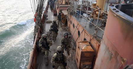 Brytyjscy komandosi przejęli rosyjski tankowiec "floty cieni". Wielki cios w finansowanie wojny Putina