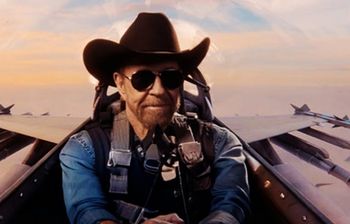 Ostatnia rola Chucka Norrisa. Co z filmem o zombie?