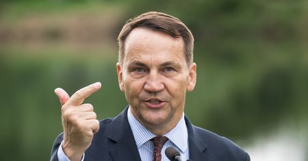 Sikorski o wybuchu w Osinach: Będzie protest MSZ wobec sprawcy