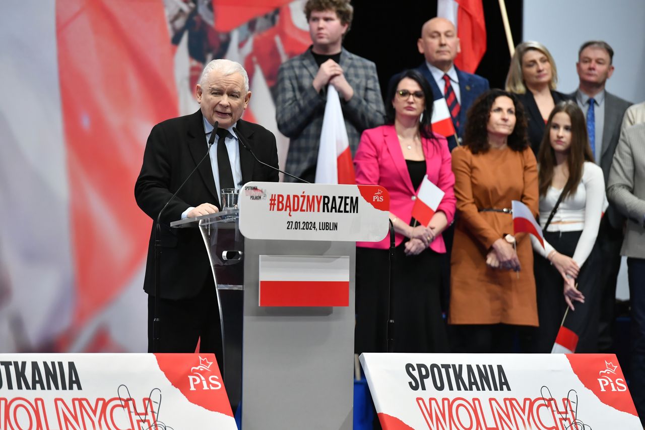 "Prywatna, duża telewizja". Kaczyński niechcący się wygadał