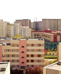 Polacy mieszkają w przeludnionych mieszkaniach. Ceny wynajmu porażają