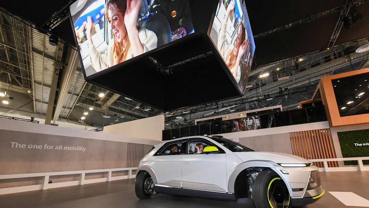 Hyundai Mobis MOBION EV Concept (e-Corner System)