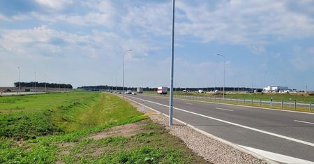 Nowa ekspresówka. Kierowcy już mogą jeździć ważną drogą