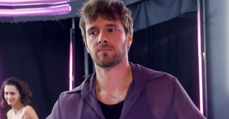 Maciej Musiał wrzucił zdjęcie TATY. To znany aktor. Widzicie podobieństwo? (FOTO)