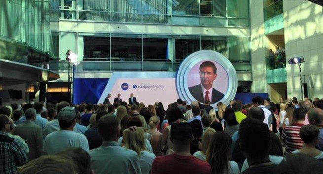 Kenneth Lowe do pracowników TVN: Jesteśmy wielką rodziną, nie będzie zwolnień