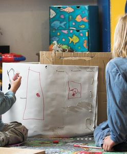 Dramat w przedszkolu. Wiązała 3-latkowi ręce taśmą, teraz usłyszała wyrok