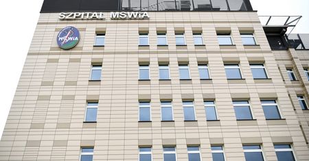 "Tata płakał z bólu, dostał leki na uspokojenie". Przed tym szpitalem zmarł 28-latek