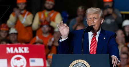 Cła na stal i aluminium uderzają w Azję i Europę. USA podnoszą stawki do 50 proc.