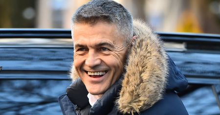 Krzysztof Hołowczyc poznał żonę, gdy miał 16 lat. Rzadko pojawiają się razem publicznie. Jak wygląda Danuta?