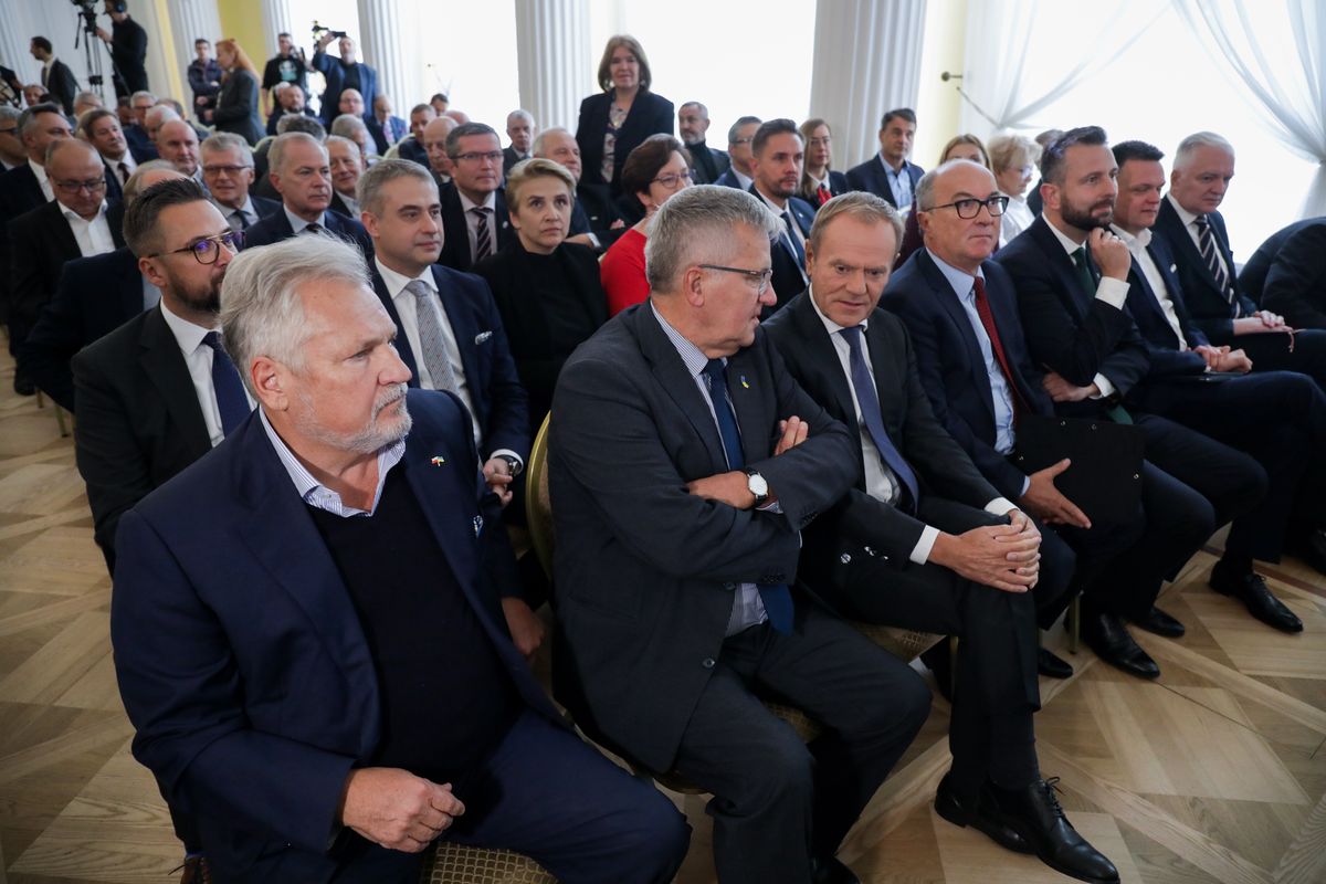 Aleksander Kwaśniewski, Bronisław Komorowski, Donald Tusk, Włodzimierz Czarzasty, Władysław Kosiniak-Kamysz, Szymon Hołownia, Jarosław Gowin