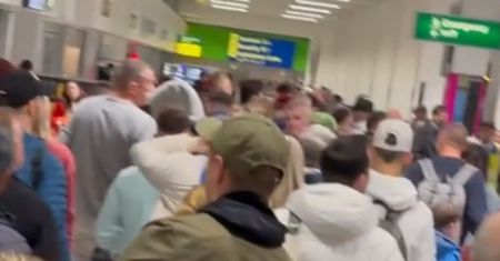 Wielki paraliż na lotniskach w Wielkiej Brytanii. Podróżni są wściekli