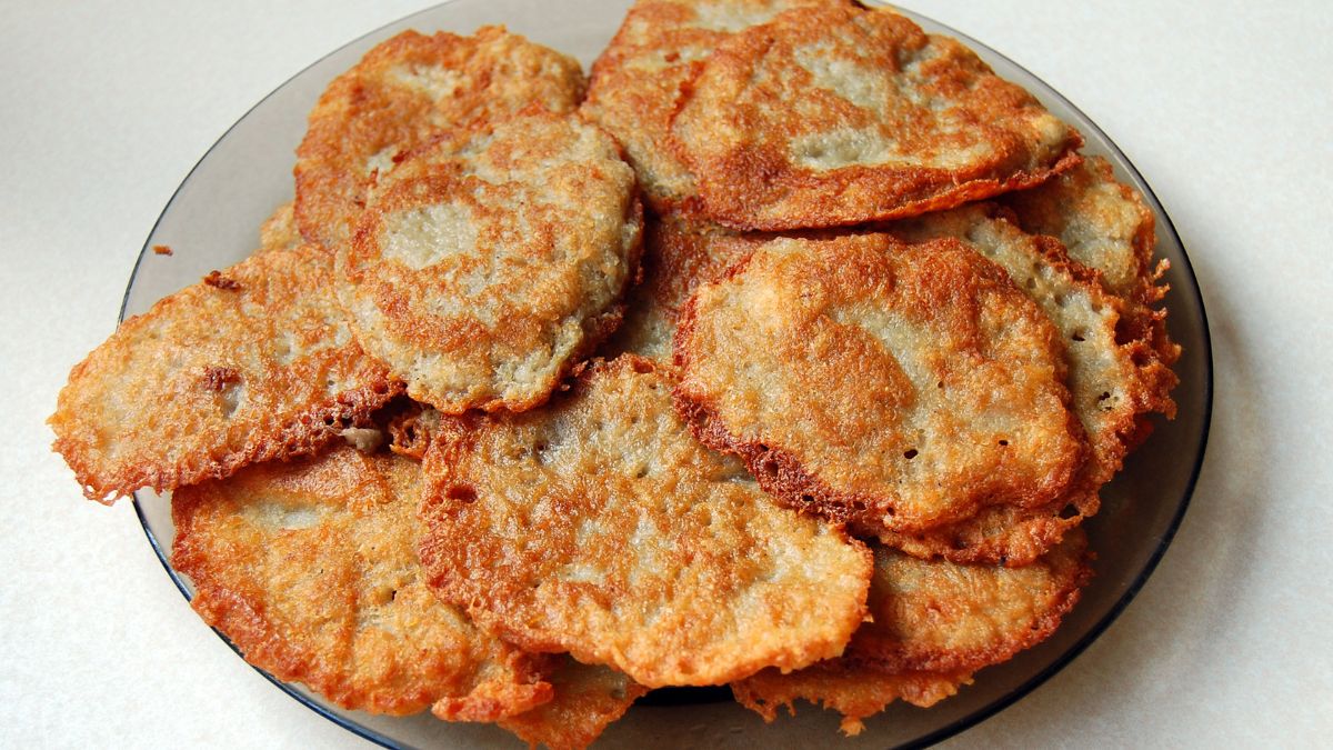 Placki ziemniaczane będą jeszcze bardziej chrupiące. Tylko nie używaj zwykłej mąki