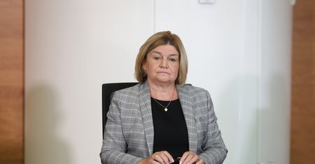 Nie tylko Obajtek. Ona także kupiła działki obok planowanej elektrowni