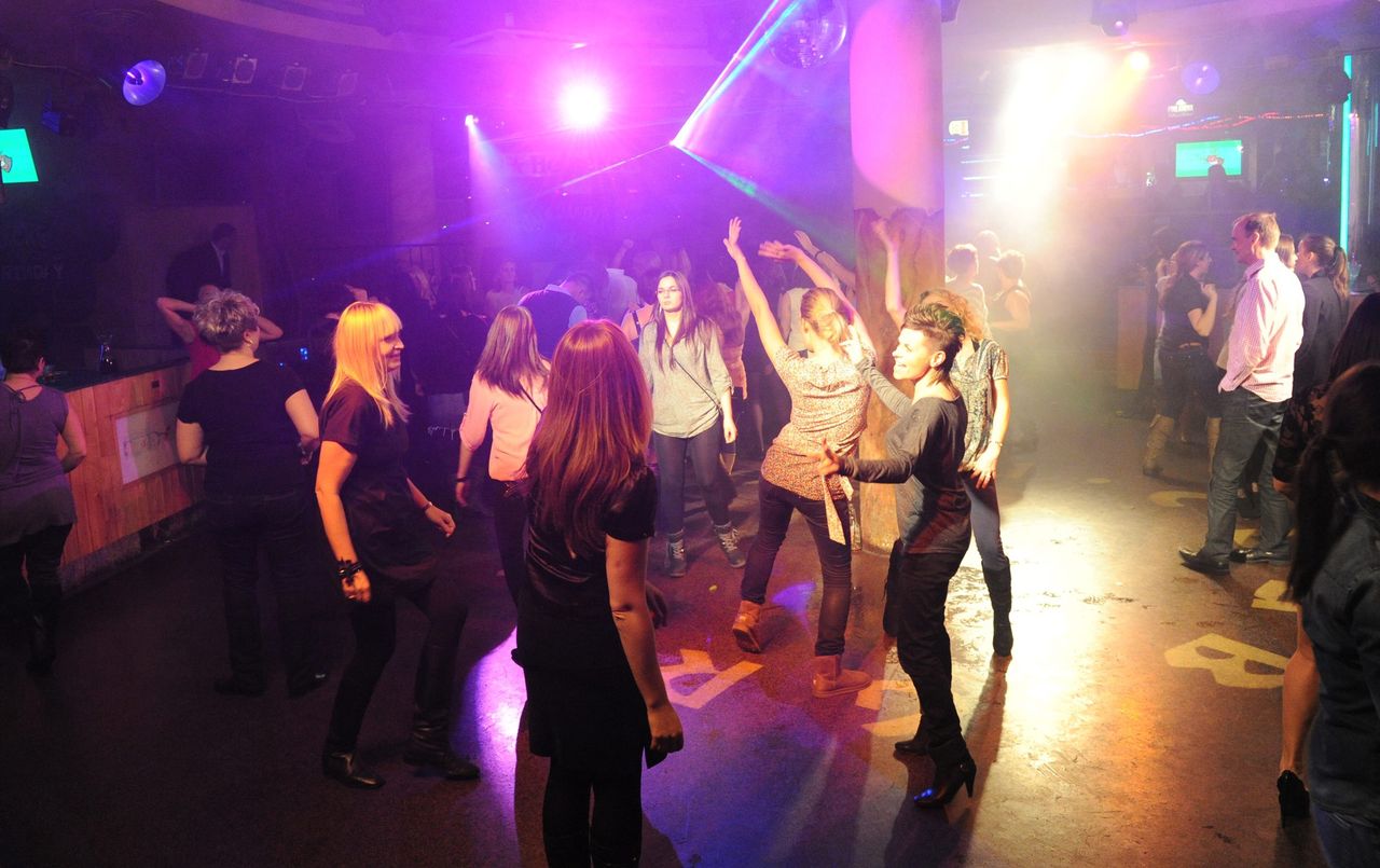 Nowe obostrzenia rządu. Semeniuk: szykujemy pakiet osłonowy