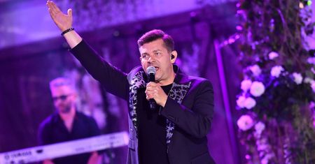 Zenek Martyniuk za jeden występ zbija prawdziwe KOKOSY. Na widok tej kwoty zaniemówicie