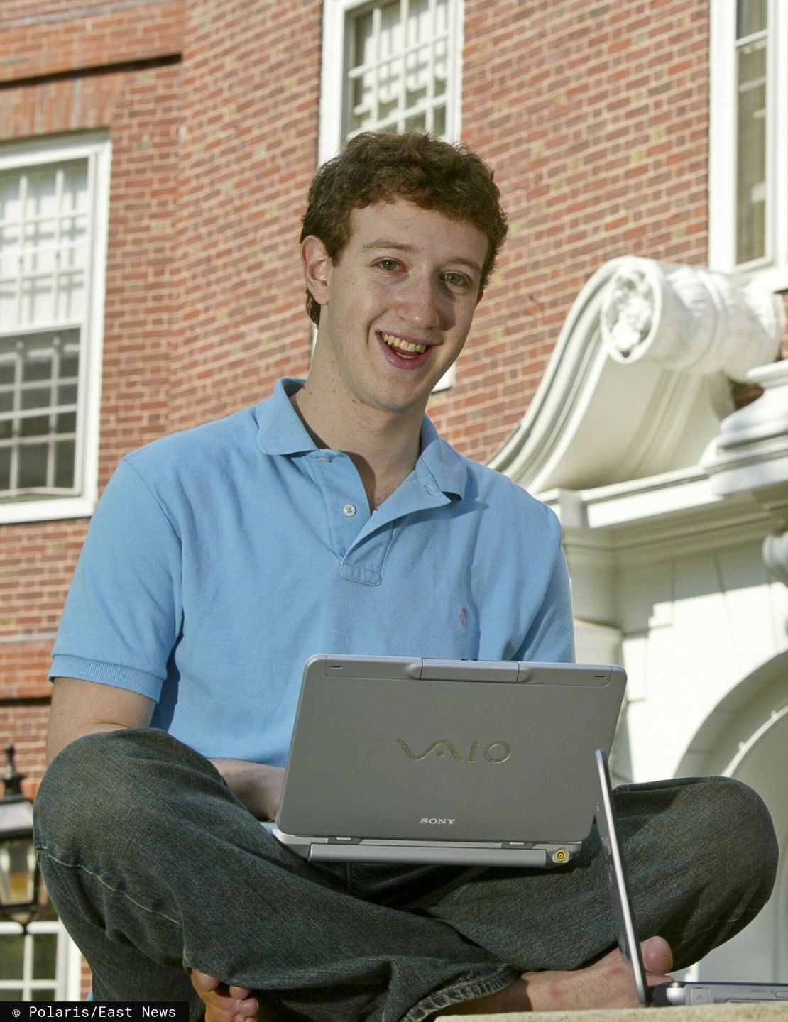 Mark Zuckerberg na Harvard University w 2004 r. Trzy miesiące po tym zdjęciu ruszył Facebook