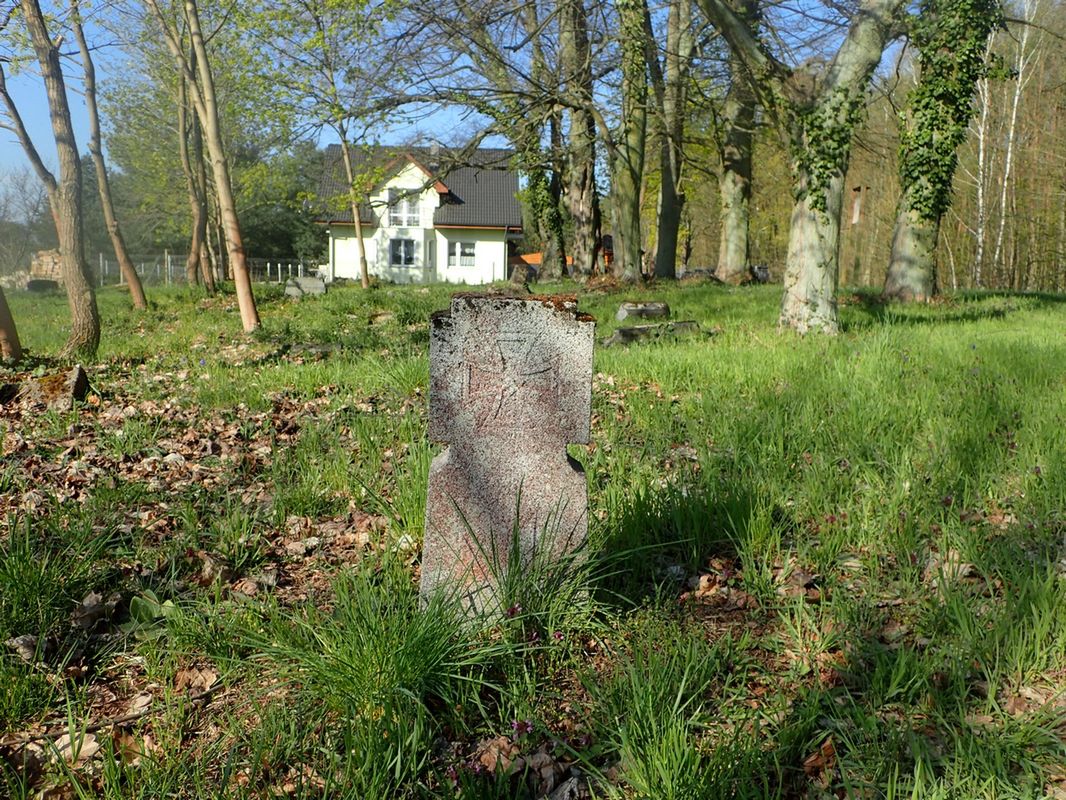 Szczątki żołnierza z otwartą czaszką. Nietypowe odkrycie w woj. lubuskim