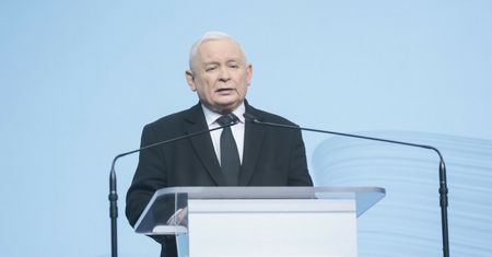 "Będziemy zmuszani". Kaczyński o pakcie migracyjnym