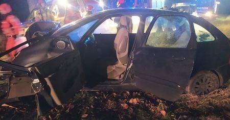 Tragiczny wypadek w Dobrowie. Nie żyje 18-latka