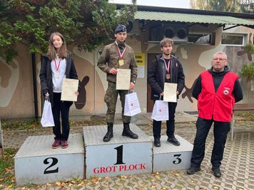 Młodzi strzelcy z Płocka na podium. Kadeci I LO PUL z medalami